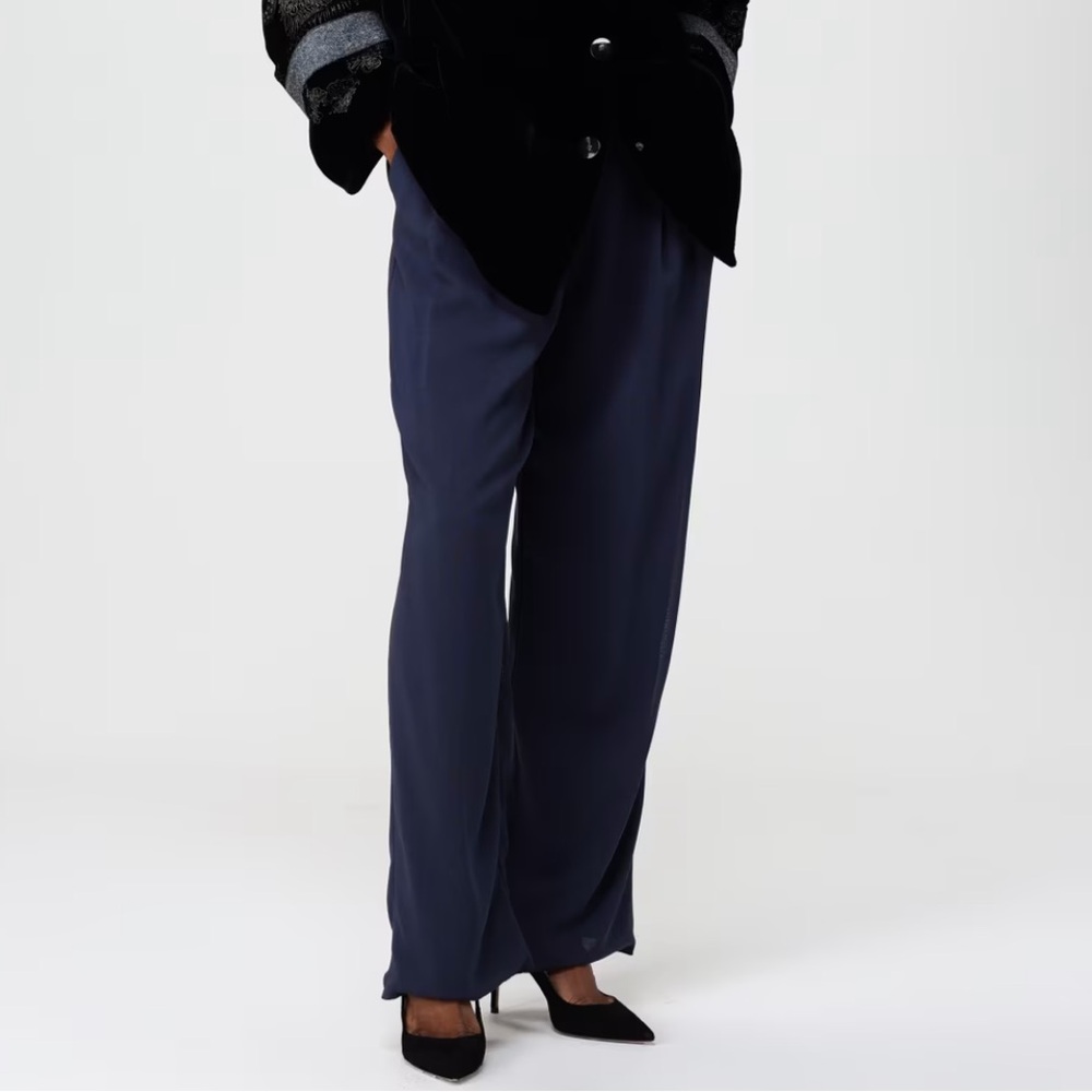 Giorgio Armani Single Pleat Trousers Pants Stretch Polyester Navy Blue 46